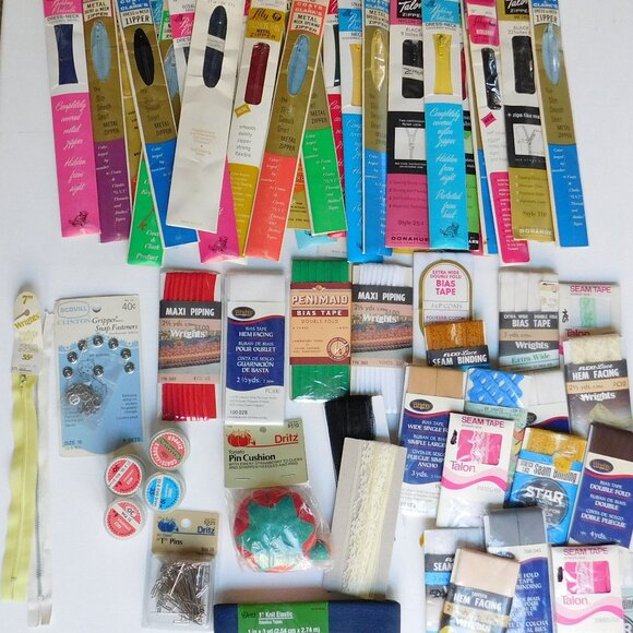 Lot Of Vintage Sewing Zippers, Trims, Hem Trim, Bias Tape Pin Cushion - Picture 1 of 10